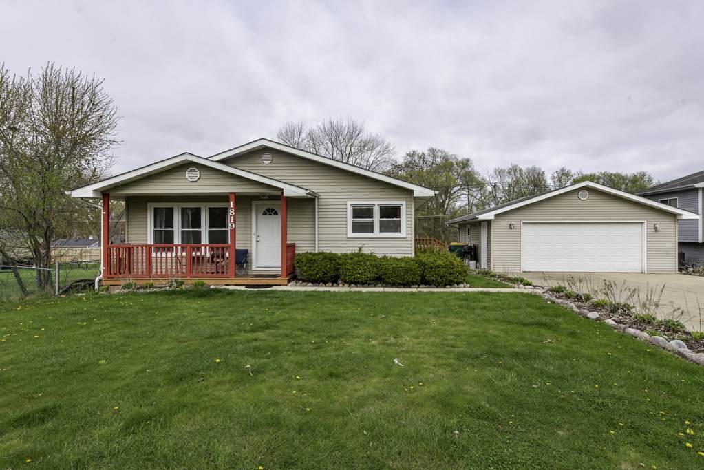 1819 Galilee Avenue - Photo 1