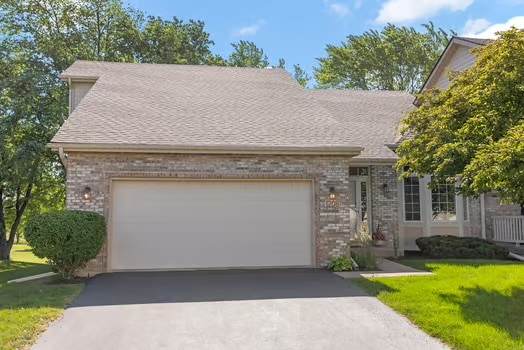 1208 Bellevue Drive - Photo 1