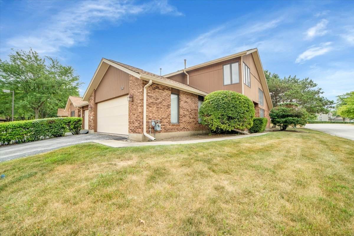 3118 Elaine Court - Photo 1