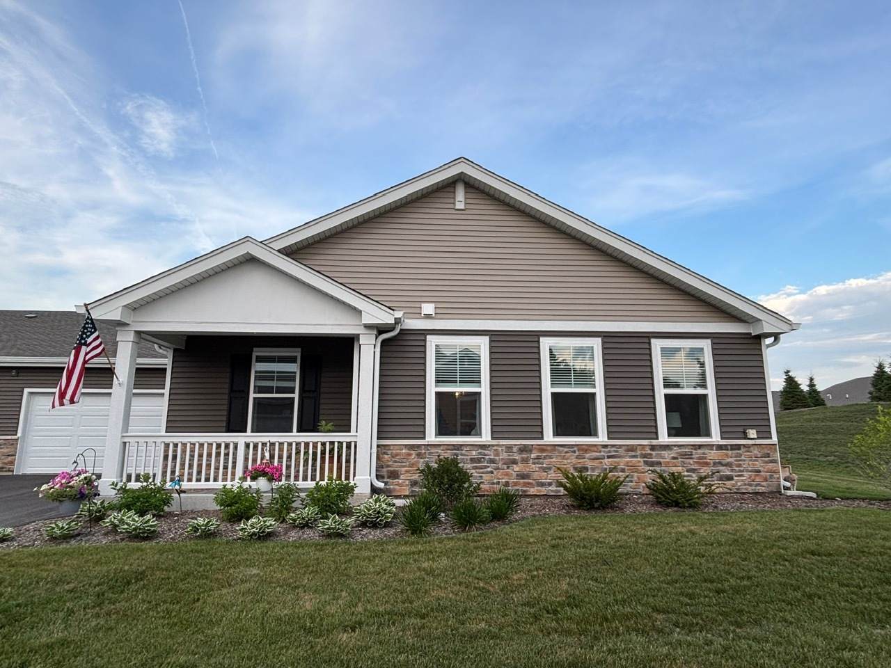 1135 Williamsburg Street - Photo 1