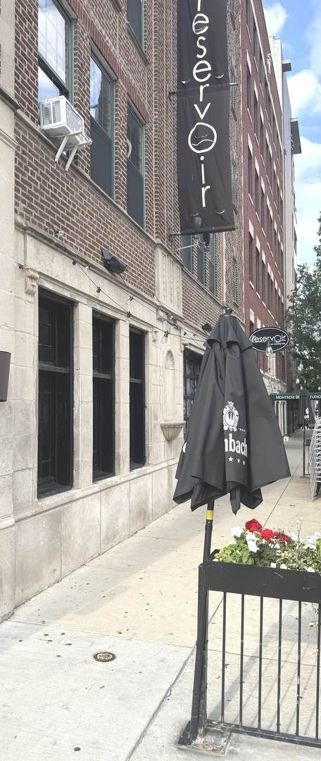 844 Montrose Avenue - Photo 1