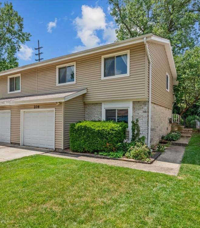 206 Troy Lane - Photo 1
