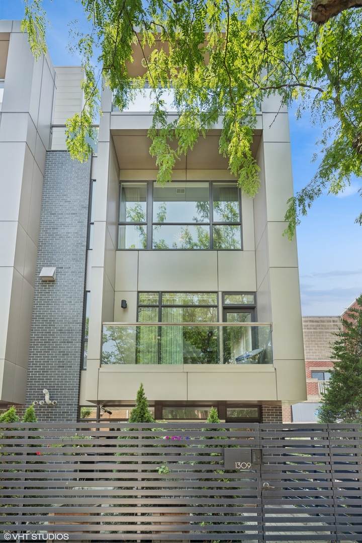 1309 Diversey Parkway - Photo 1
