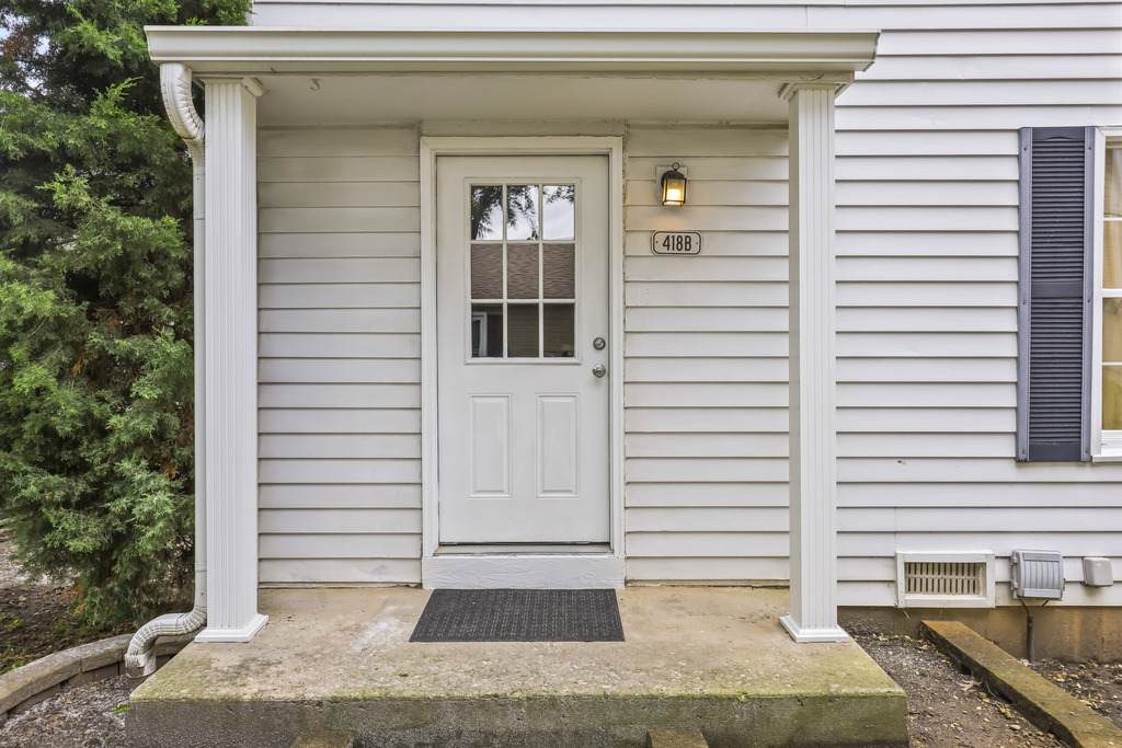 418 James Court - Photo 1