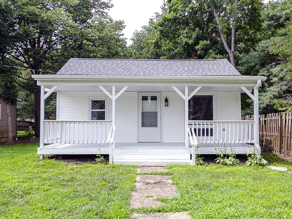 1030 Walnut Street - Photo 1