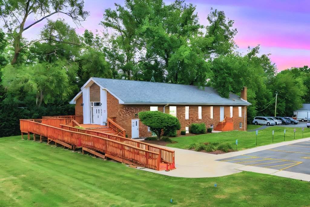 1352 Cedar Road - Photo 1