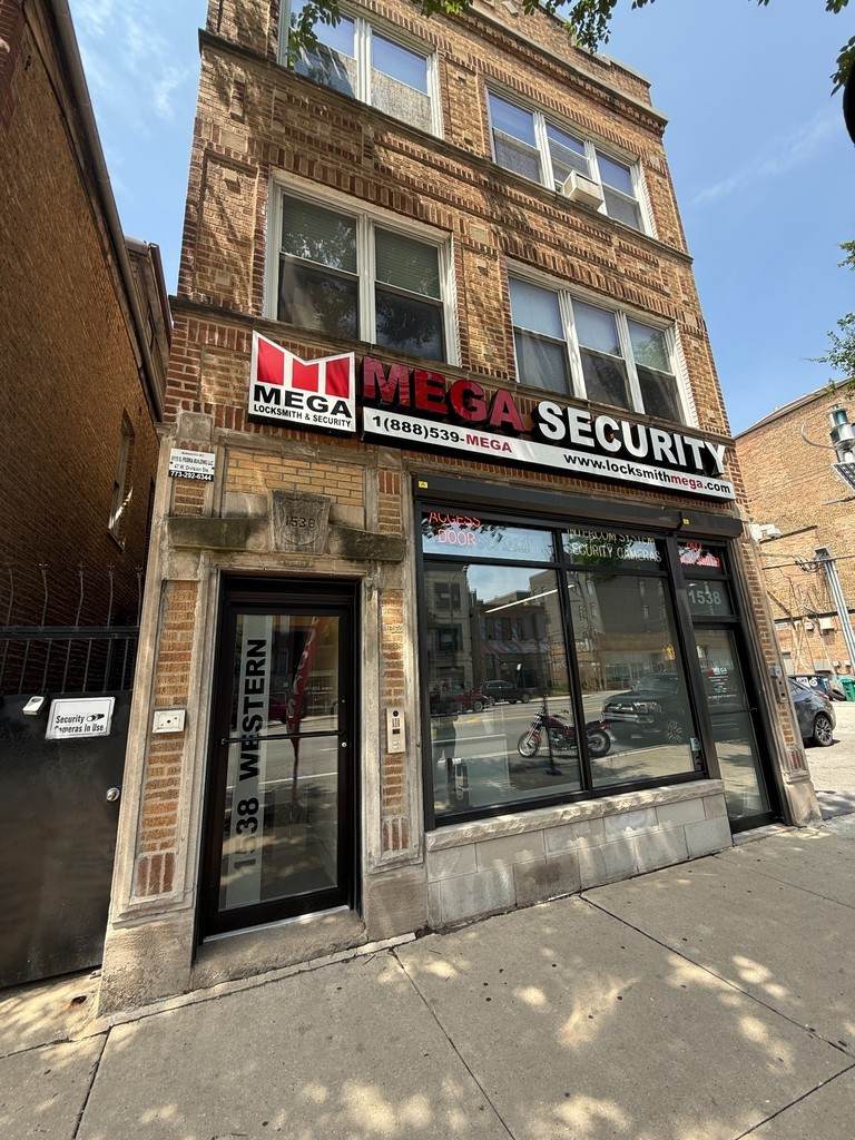 1538 Western Avenue - Photo 1