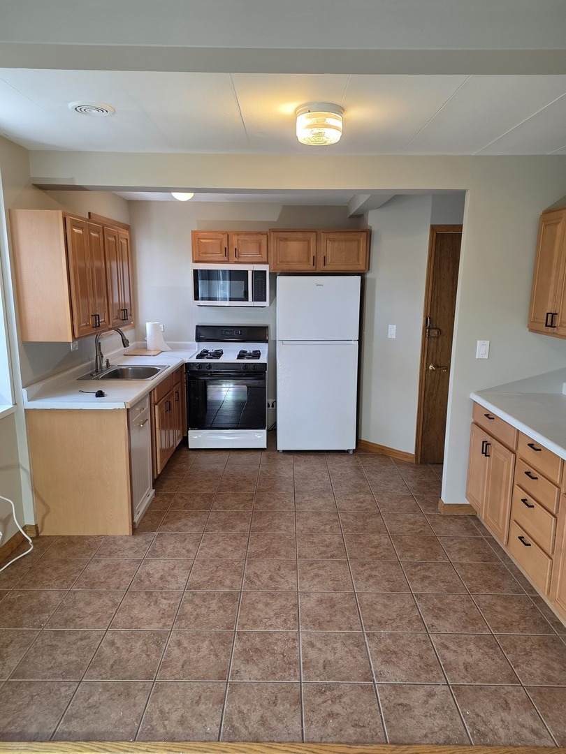 7210 Oak Avenue - Photo 1