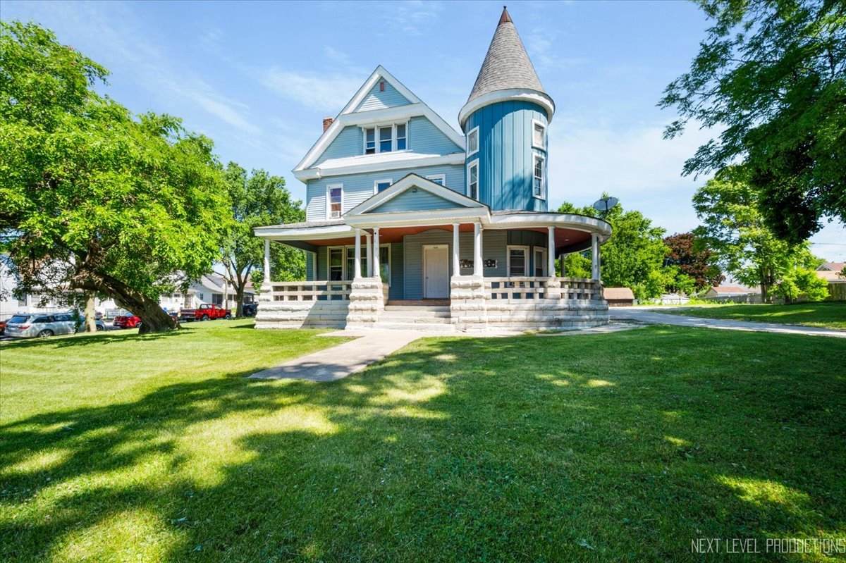 1038 Liberty Street - Photo 1