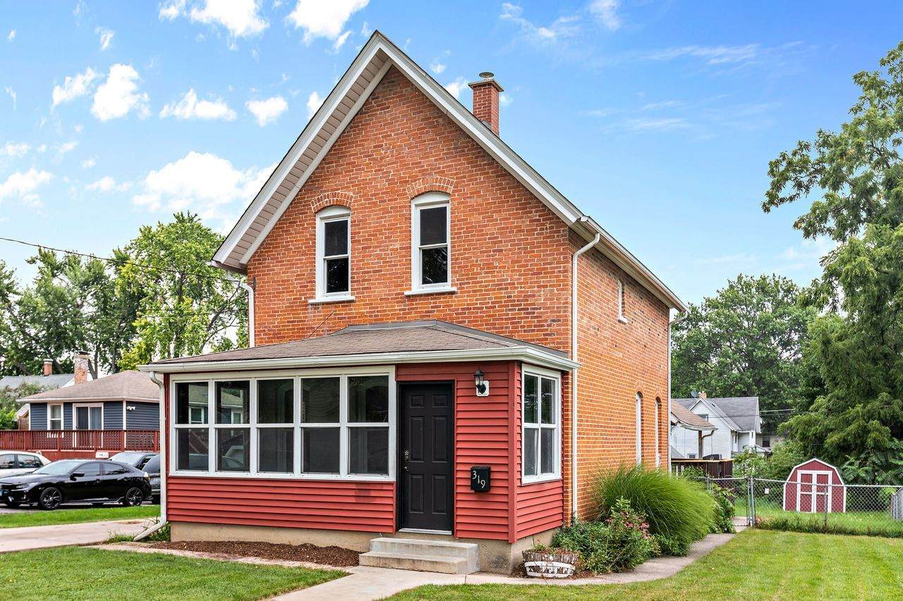 319 Wabash Street - Photo 1