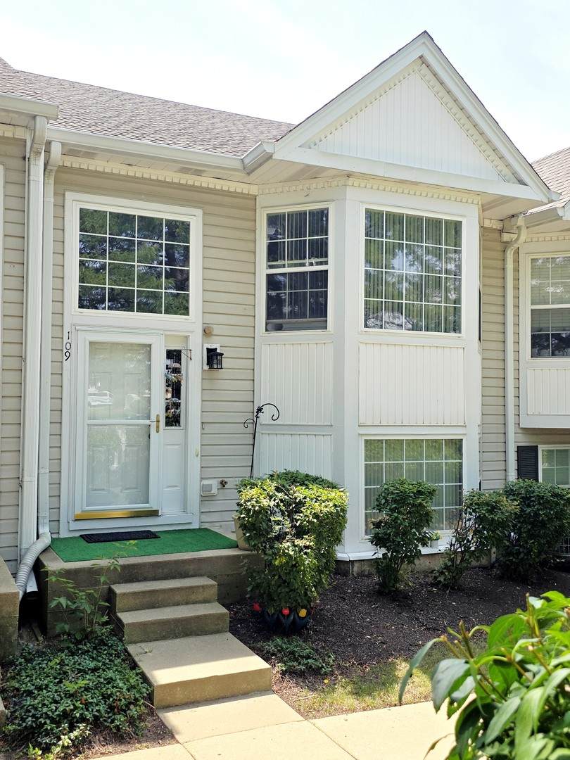 109 Victoria Circle - Photo 1