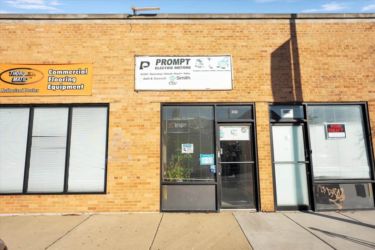 3839 Kedzie Avenue - Photo 1