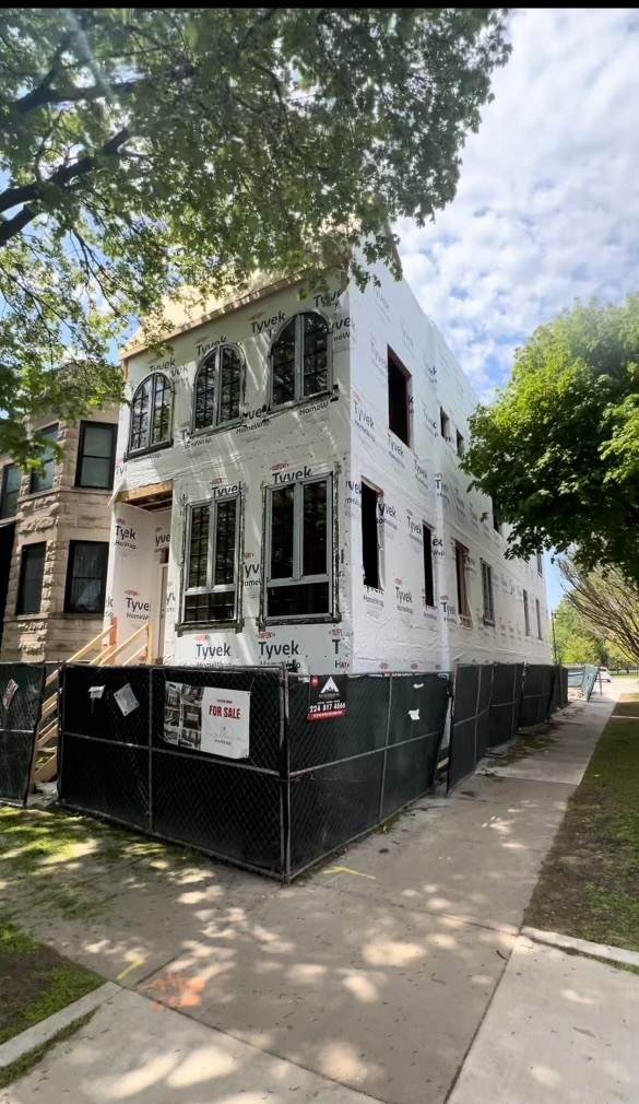 3456 Claremont Avenue - Photo 1