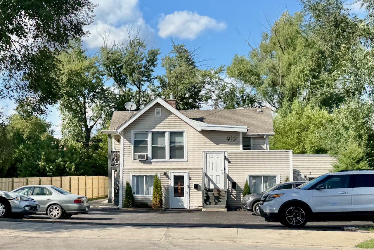 912 Saint Charles Road - Photo 1