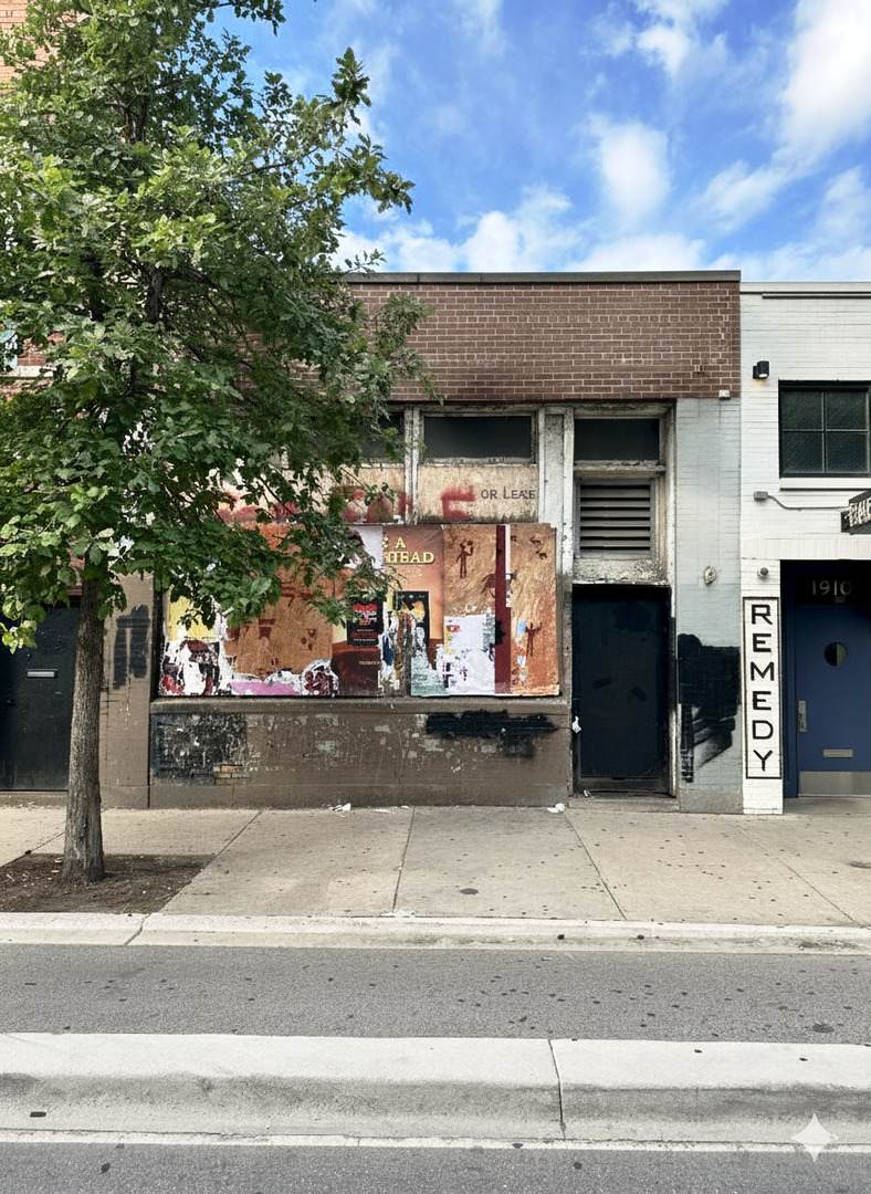 1908 Milwaukee Avenue - Photo 1