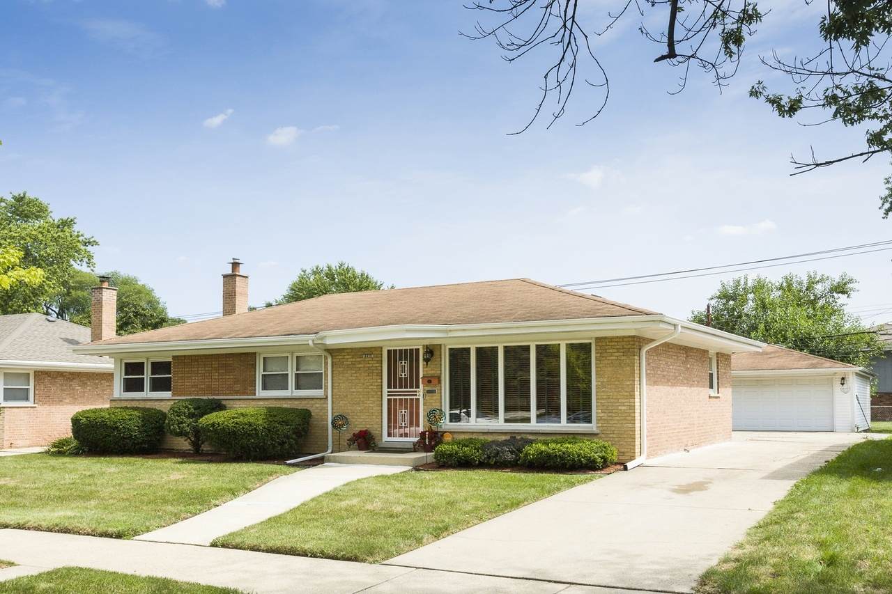 16639 Dobson Avenue - Photo 1
