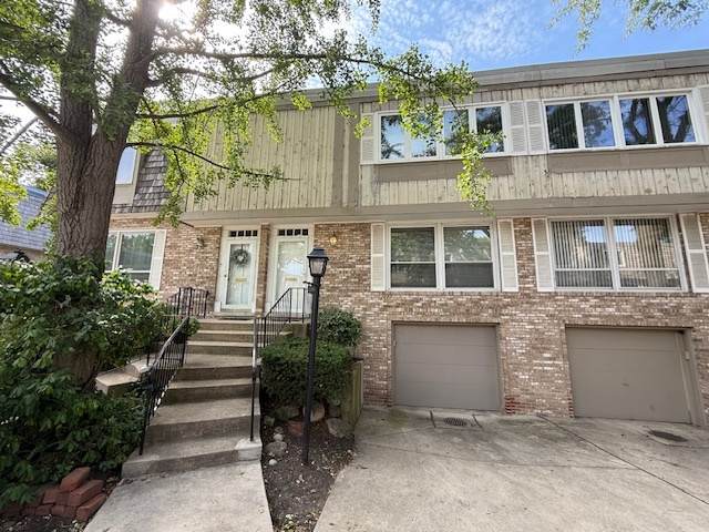 1924 Wilmette Avenue - Photo 1