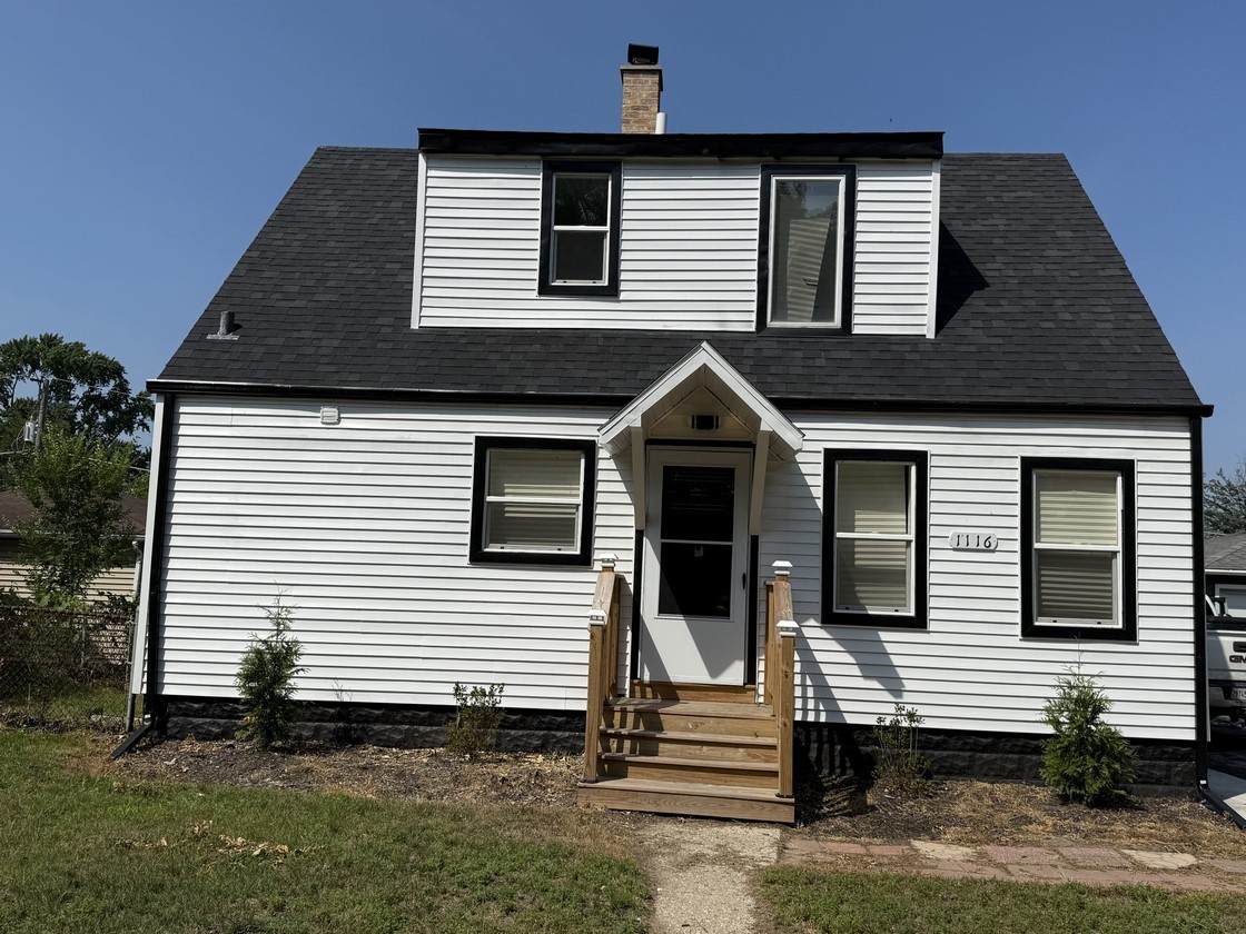 1116 Michigan City Road - Photo 1