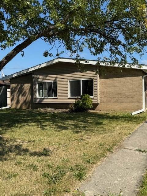 2421 Lewis Avenue - Photo 1