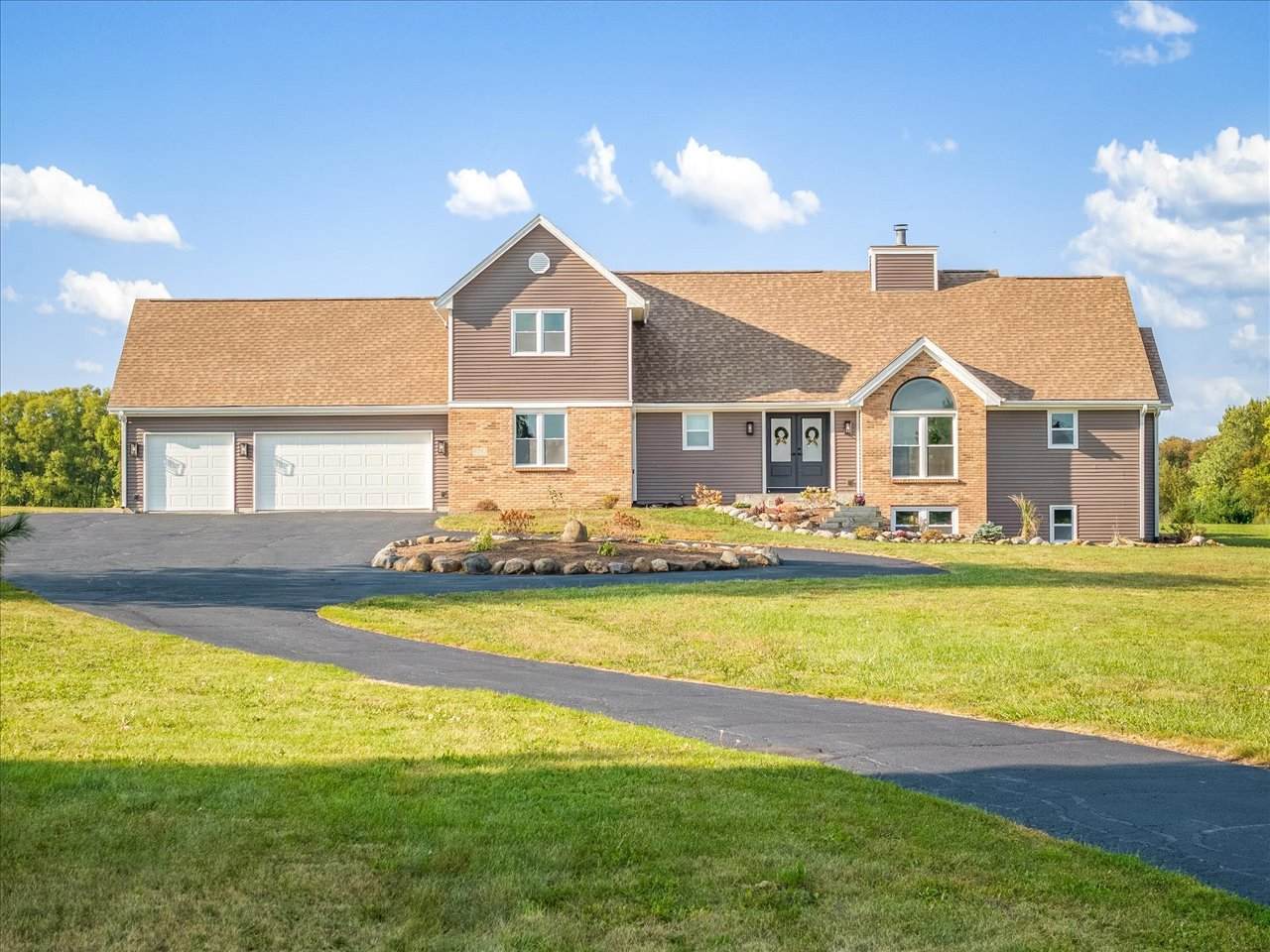 9281 Auburn Road - Photo 1