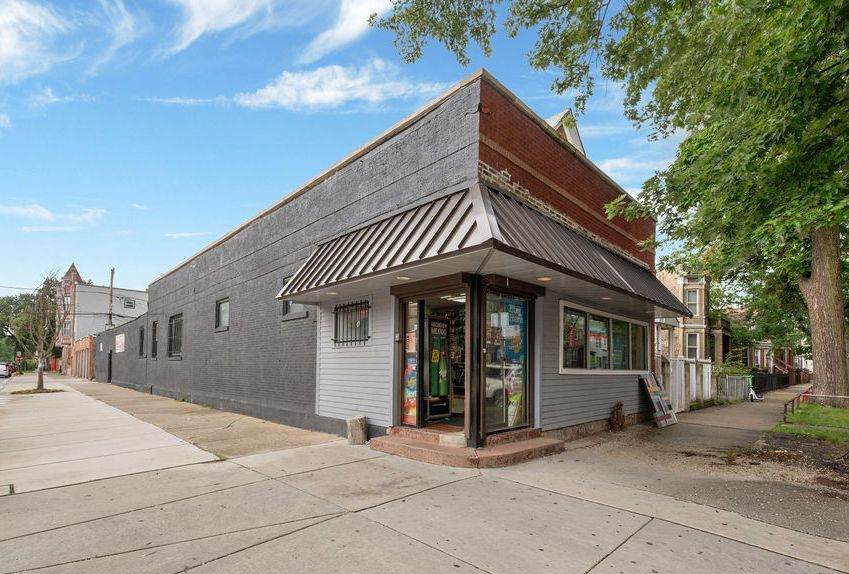 2701 23rd Street - Photo 1