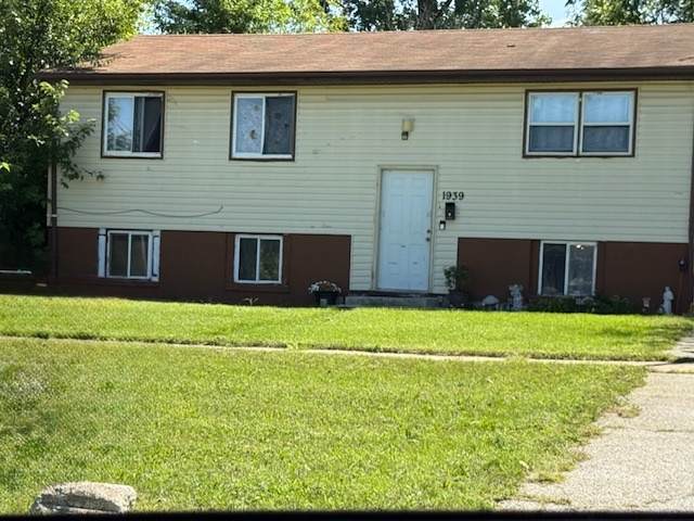 1939 Ashland Avenue - Photo 1