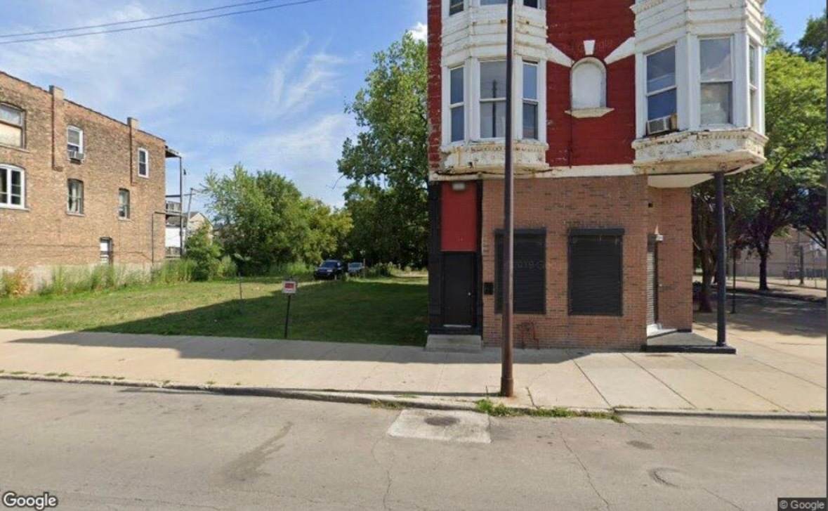 3031 5th Avenue - Photo 1