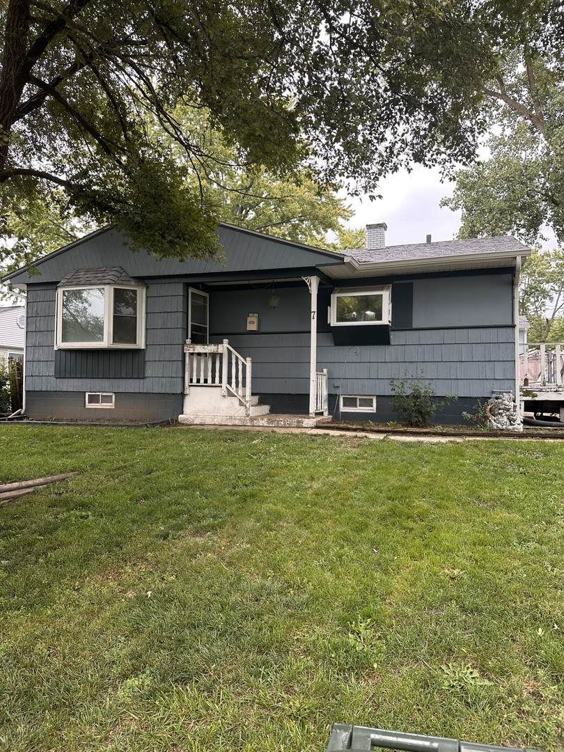 7 Hickory Drive - Photo 1