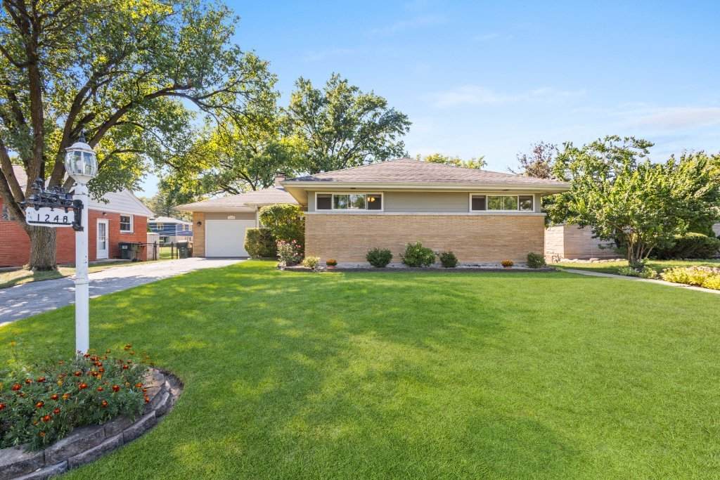 1248 Oakmont Avenue - Photo 1