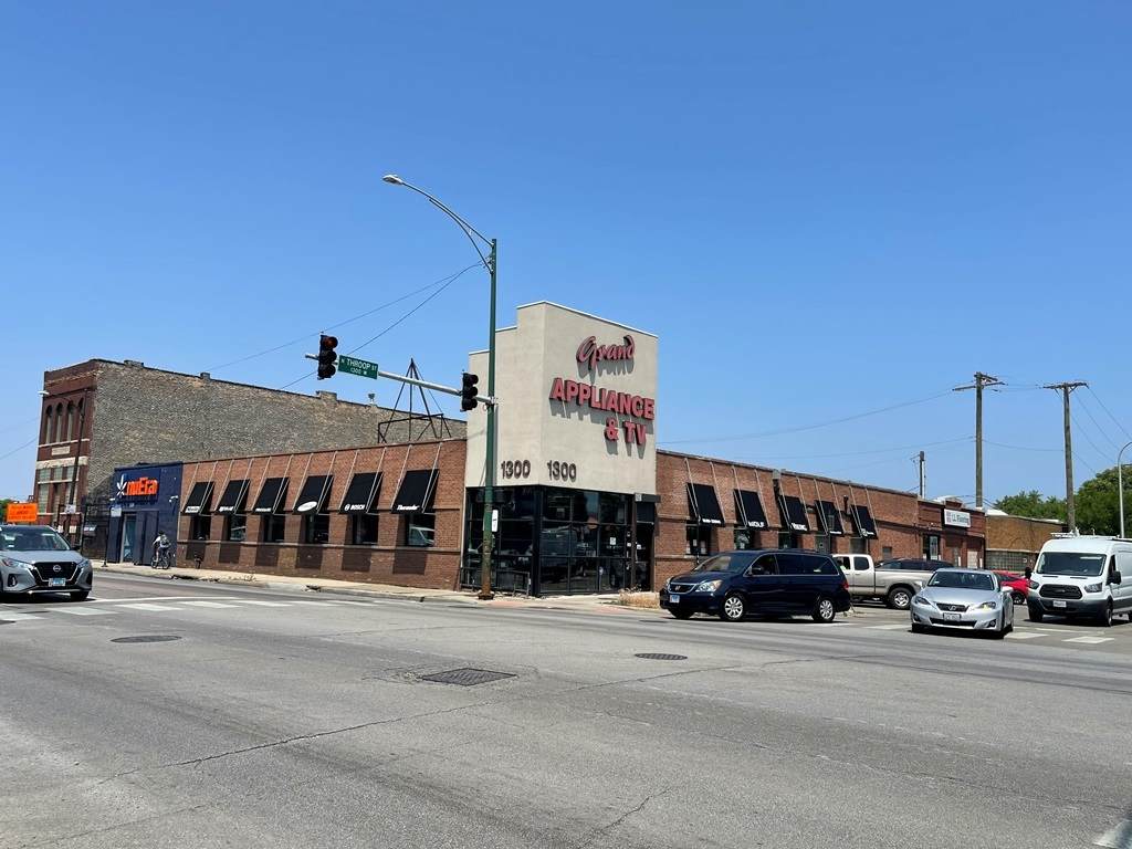 1300 North Avenue - Photo 1