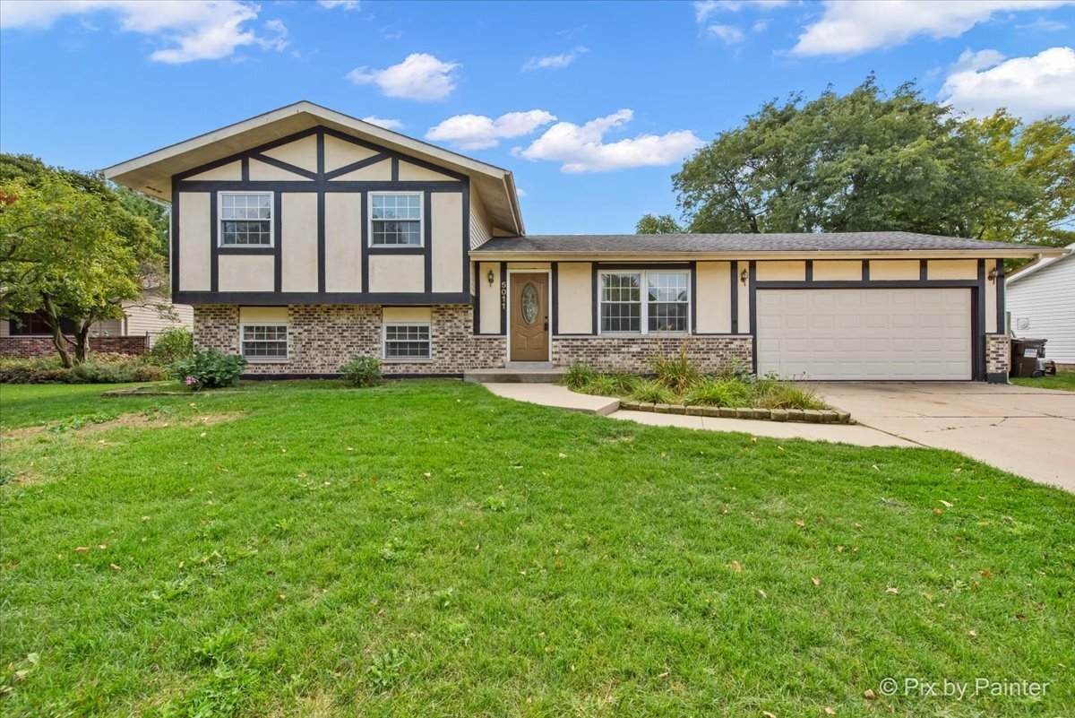 5011 Sandburg Drive - Photo 1