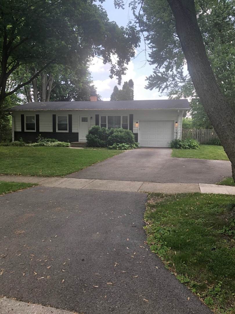 30w215 Allister Lane - Photo 1