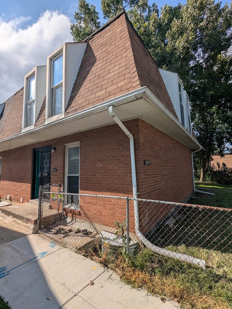 11530 Racine Avenue - Photo 1