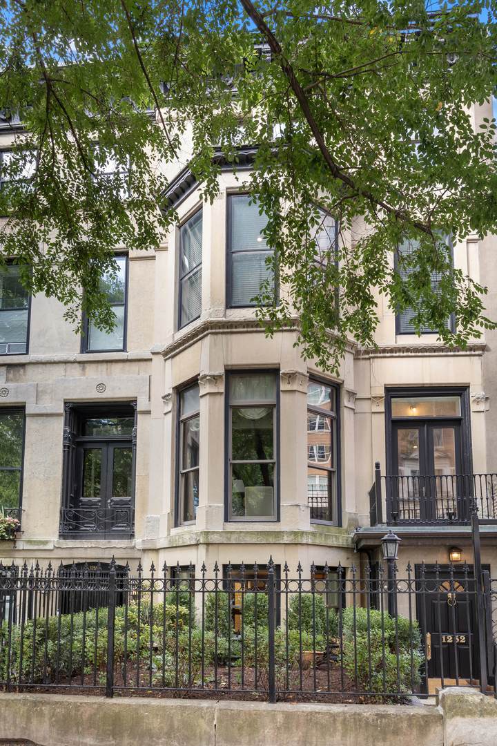 1252 State Parkway - Photo 1