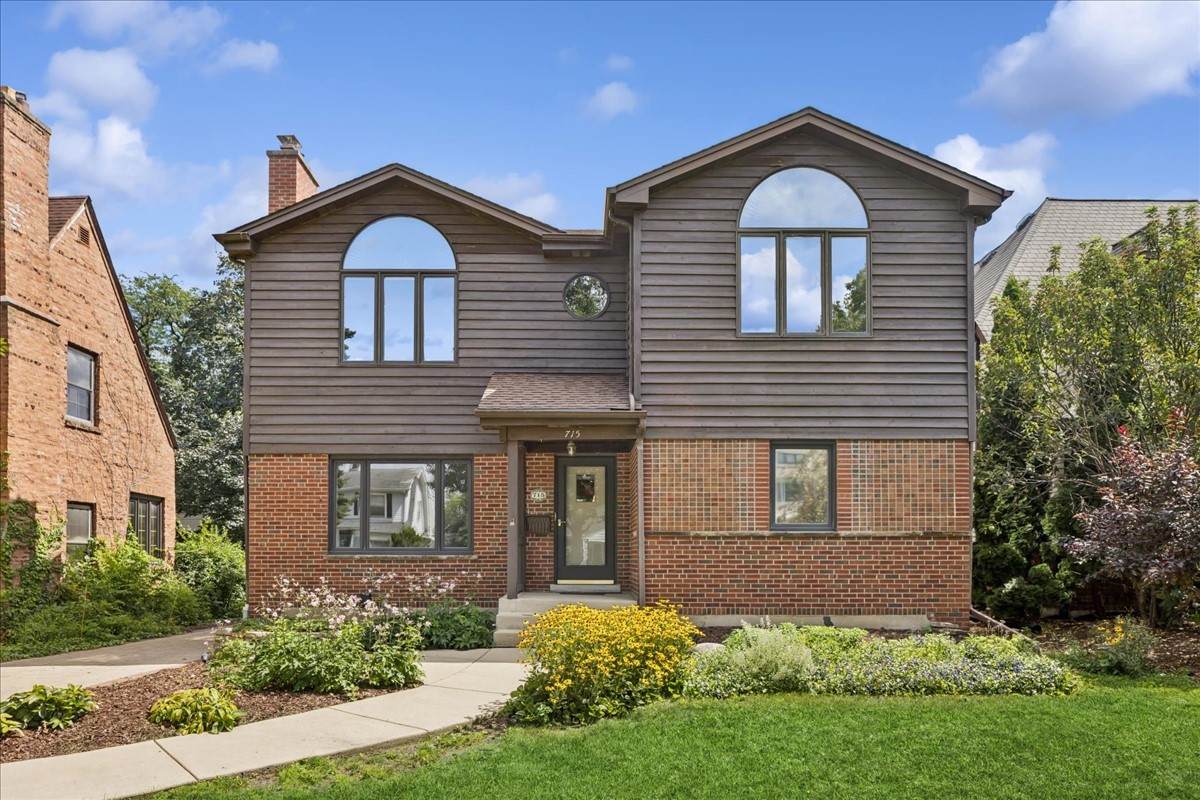 715 Catherine Avenue - Photo 1