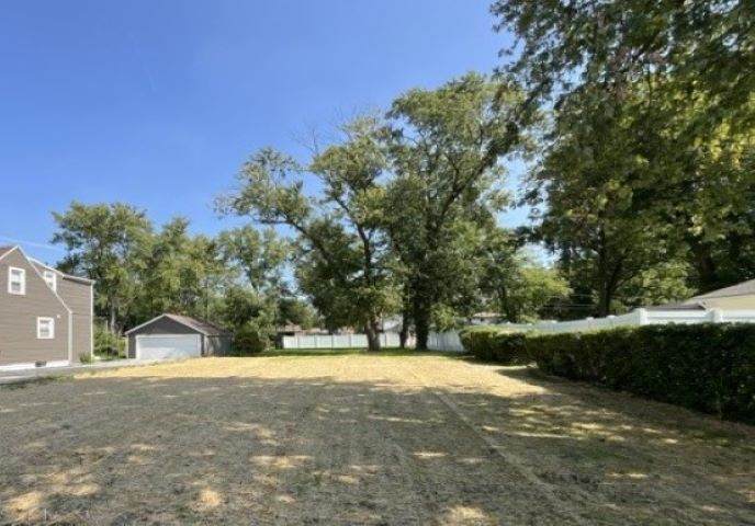 23 Wabash Avenue - Photo 1