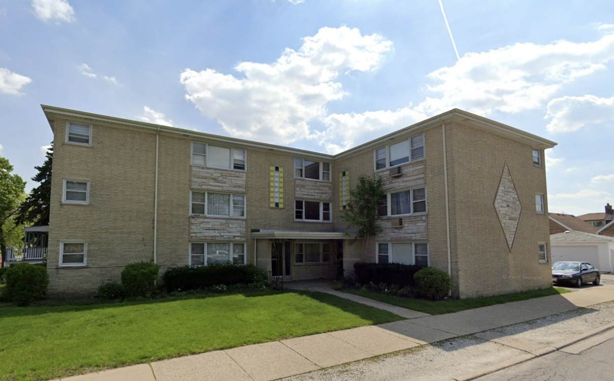 3556 Nagle Avenue - Photo 1