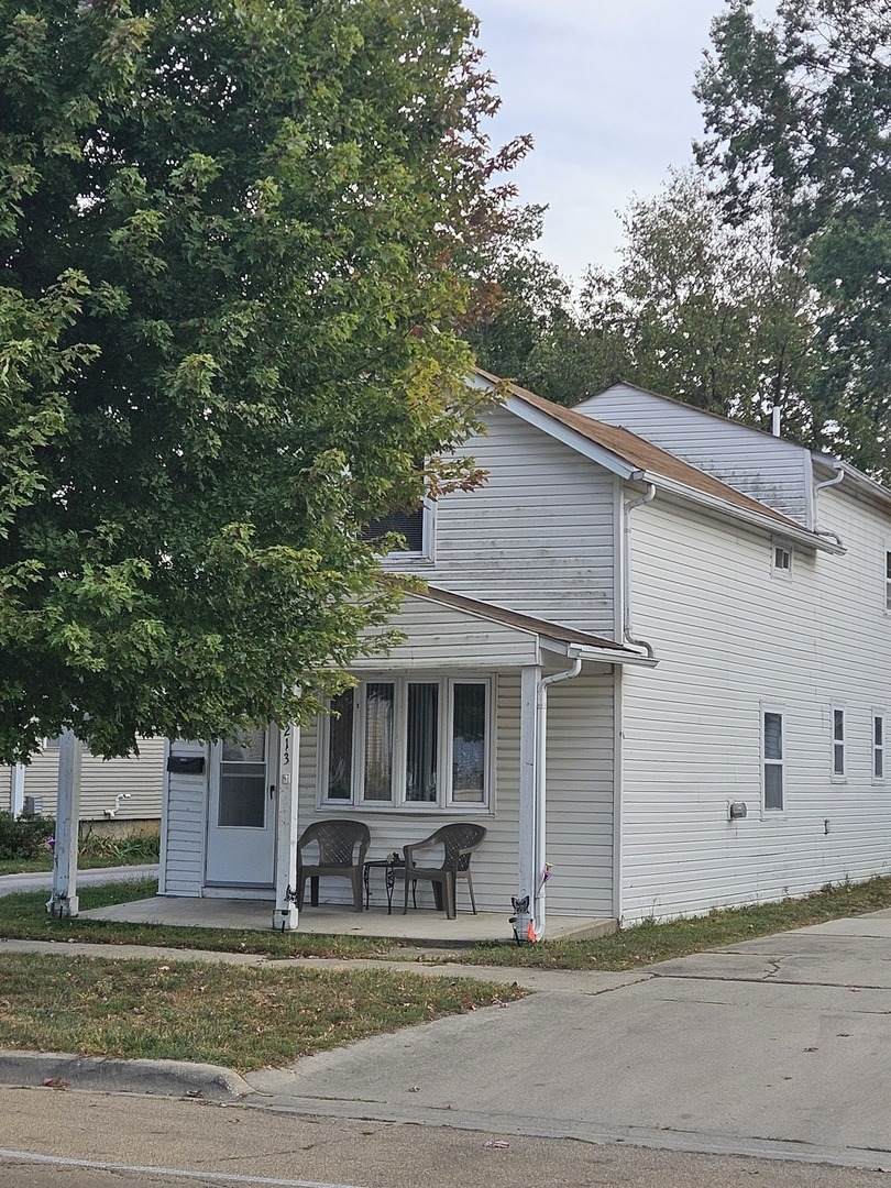 1213 Main Street - Photo 1