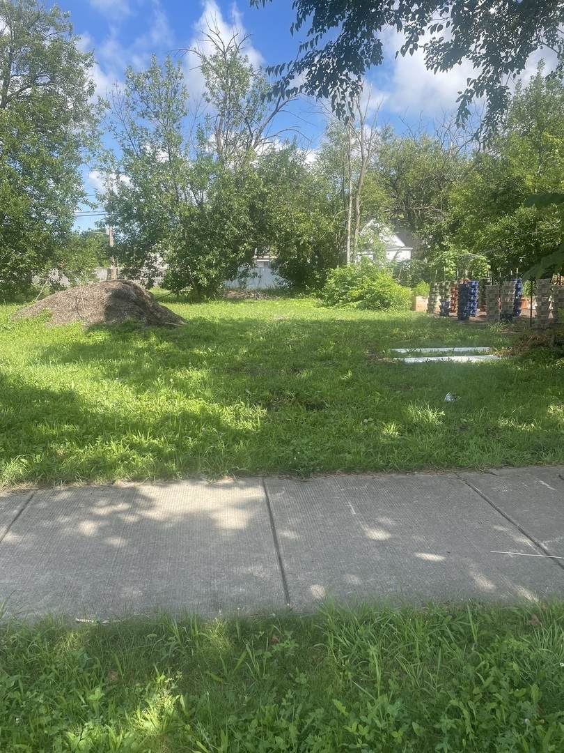 6607 Winchester Avenue - Photo 1