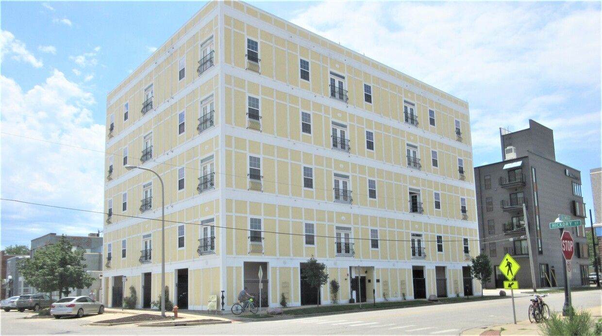 11 Columbia Avenue - Photo 1