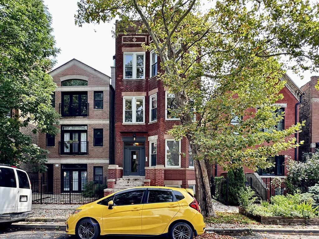 841 Mozart Street - Photo 1