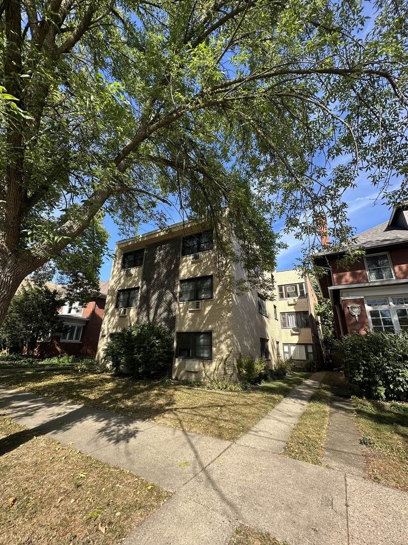 1428 Fargo Avenue - Photo 1