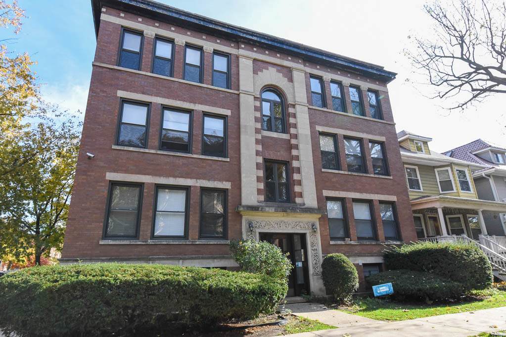 6259 Lakewood Avenue - Photo 1