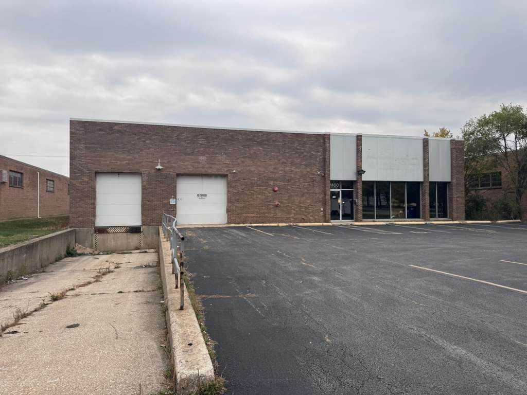 7460 100th Place - Photo 1