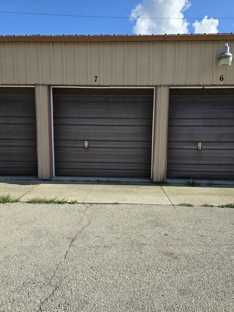 300 Main Street - Photo 1