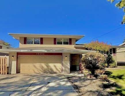 19252 Oakwood Avenue - Photo 1