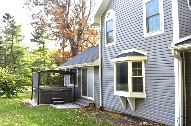 2912 Woodlawn Road - Photo 1