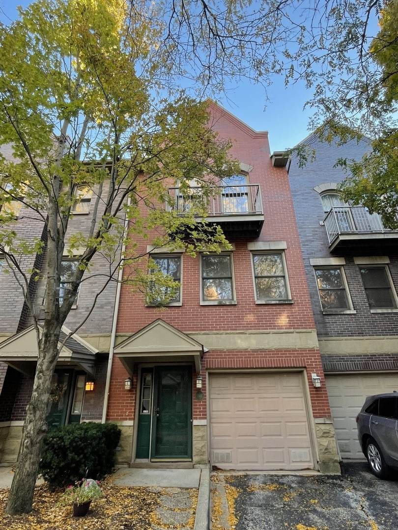 556 32nd Street - Photo 1