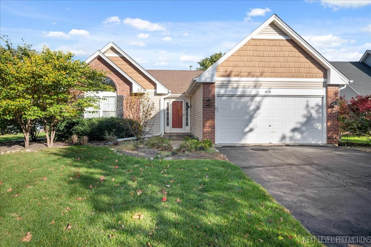 616 Briarwood Lane - Photo 1