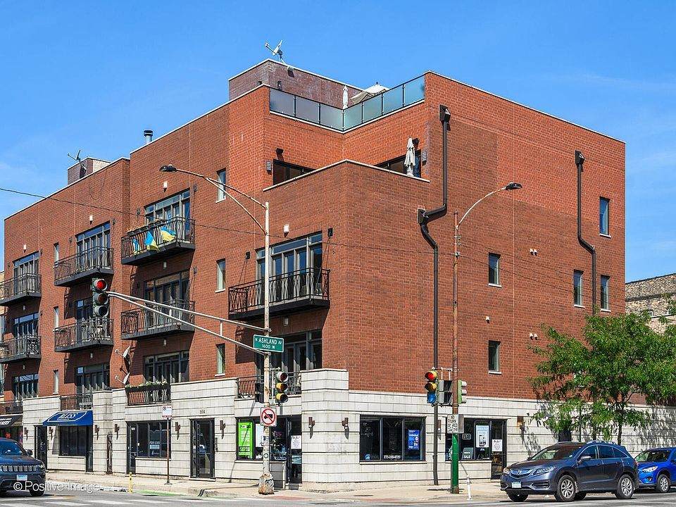 1604 Augusta Boulevard - Photo 1